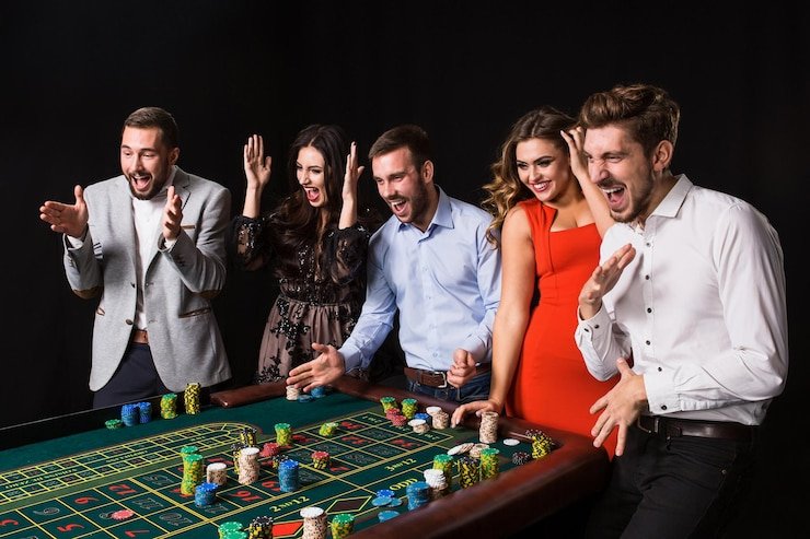 Platform dewabos138 menampilkan pasar taruhan sepak bola dan meja kasino langsung